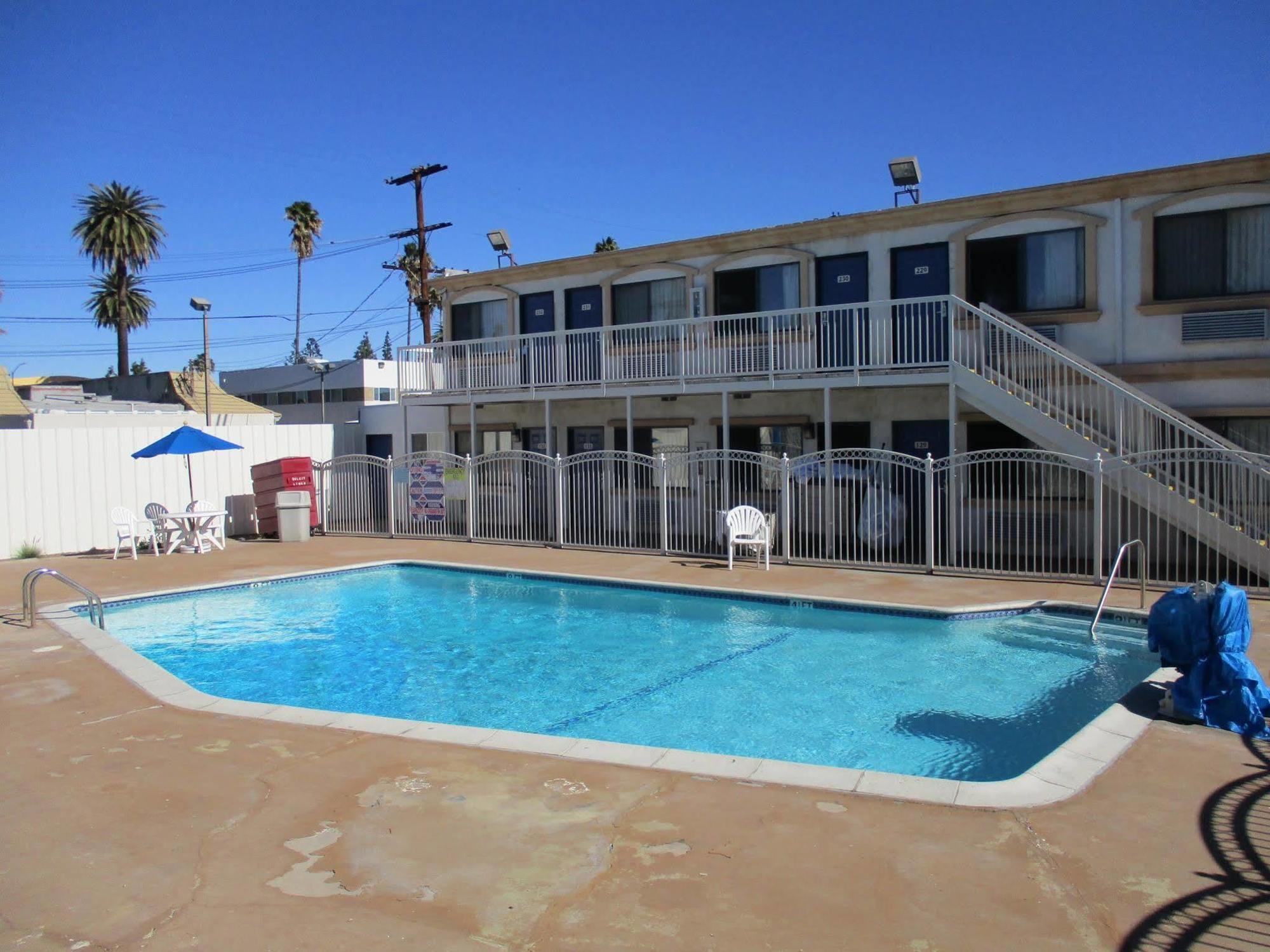 Motel 6-Canoga Park, Ca Los Angeles Exterior photo